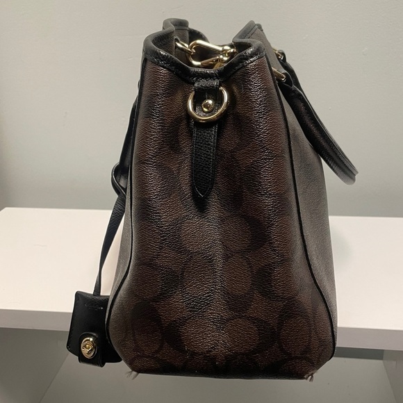 Coach Margot Carryall & Matching Wristlet - Picture 6 of 16